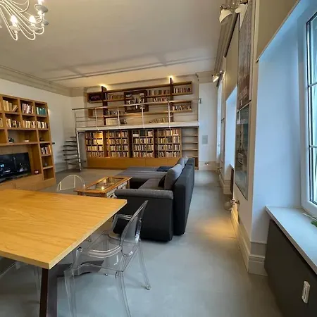 アパート Wroclove Loft